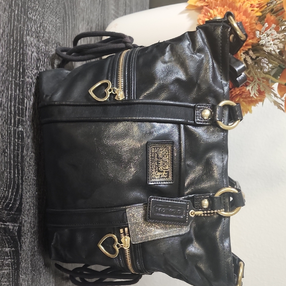 **VINTAGE**  Coach *AUTHENTIC Poppy Daisy Liquid Gloss Tote.  HARD TO FIND